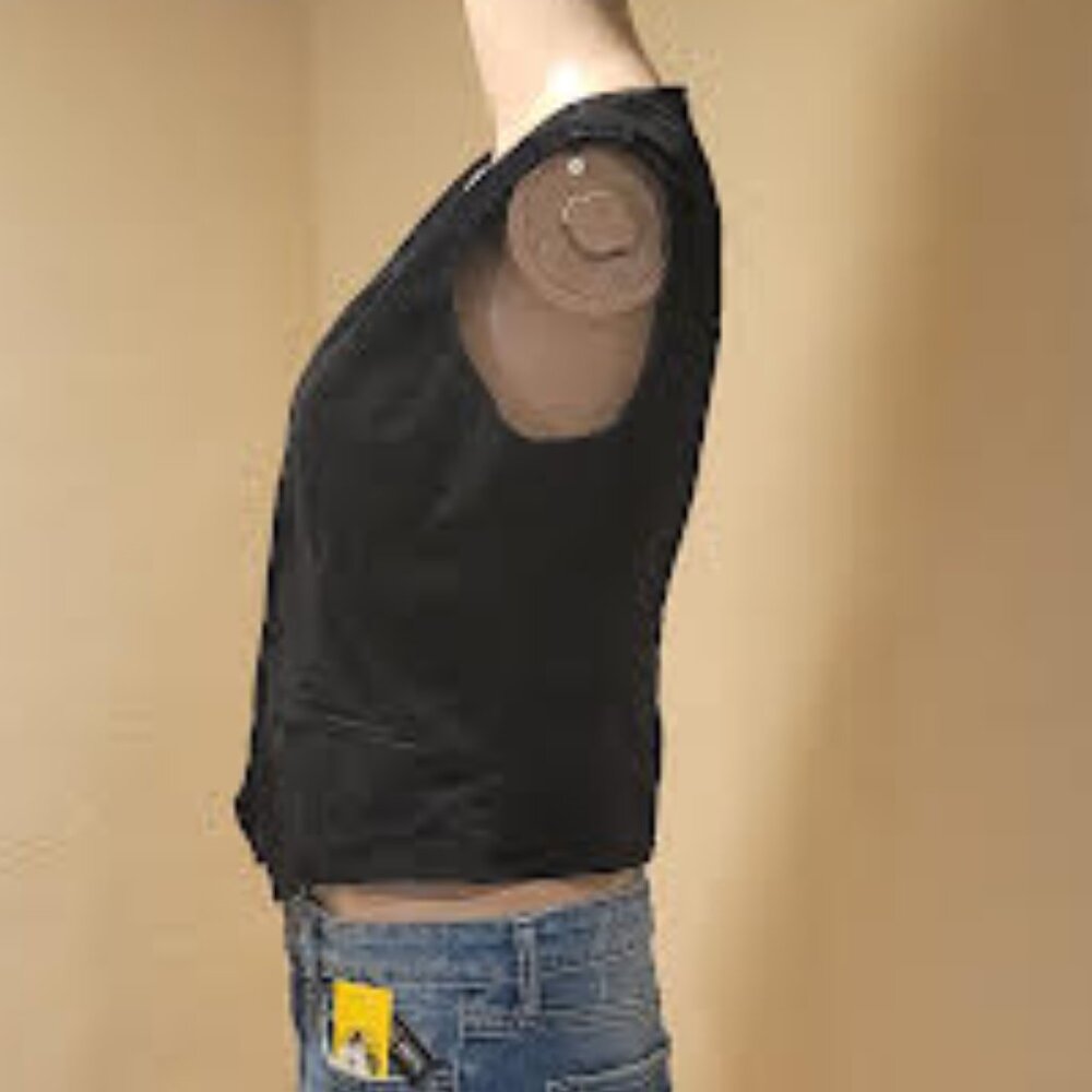 Eddie Bauer women's black vest - Size 4 petite - Picture 4 of 7